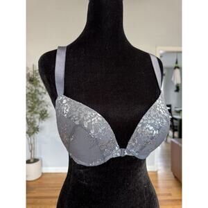 Victoria’s Secret Push Up Bra 34C Underwire Shiny Laced Detail
